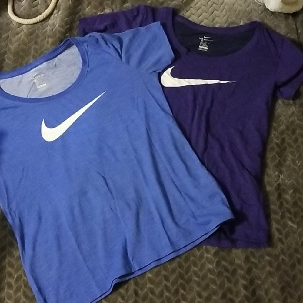 Nike tee
